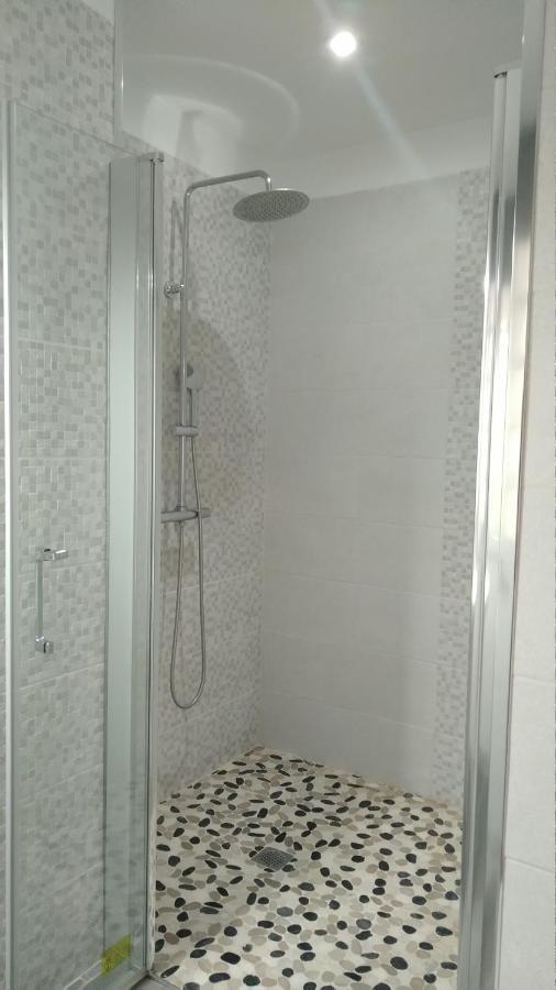 Room With Private Bathroom And Sea View, 50 M Del Mar Radazul Bagian luar foto