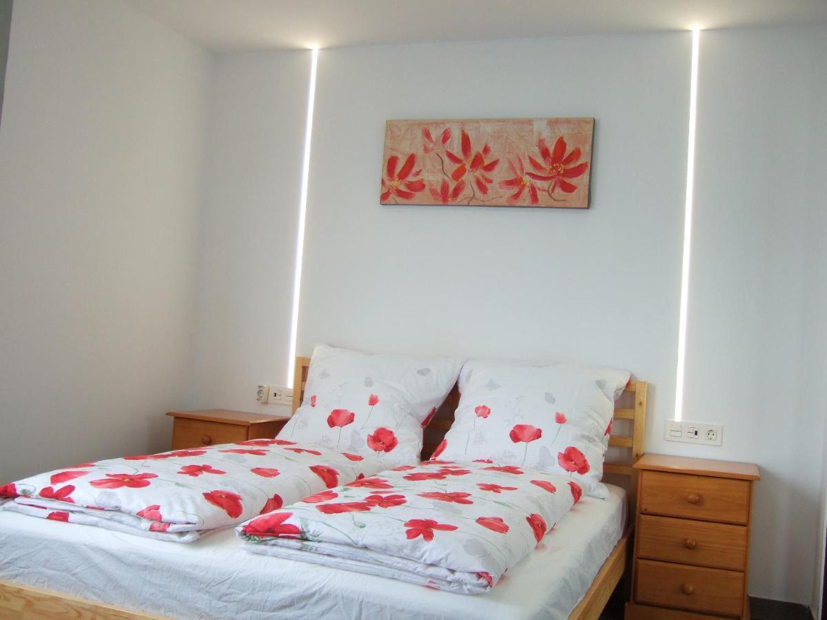 Room With Private Bathroom And Sea View, 50 M Del Mar Radazul Bagian luar foto