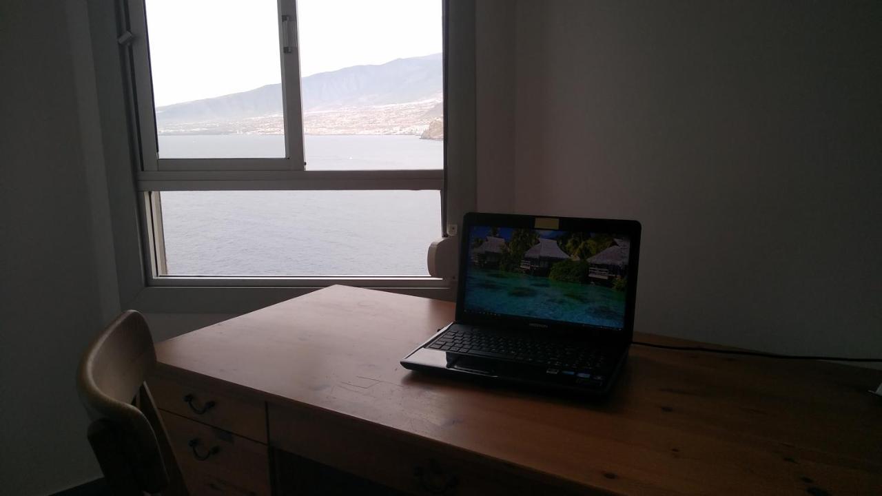Room With Private Bathroom And Sea View, 50 M Del Mar Radazul Bagian luar foto