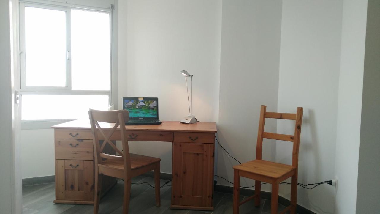 Room With Private Bathroom And Sea View, 50 M Del Mar Radazul Bagian luar foto